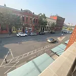 Downtown Heritage Condo With Parking